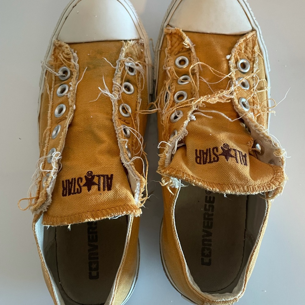 Yellow Converse. Distressed. Women’s Size 8.